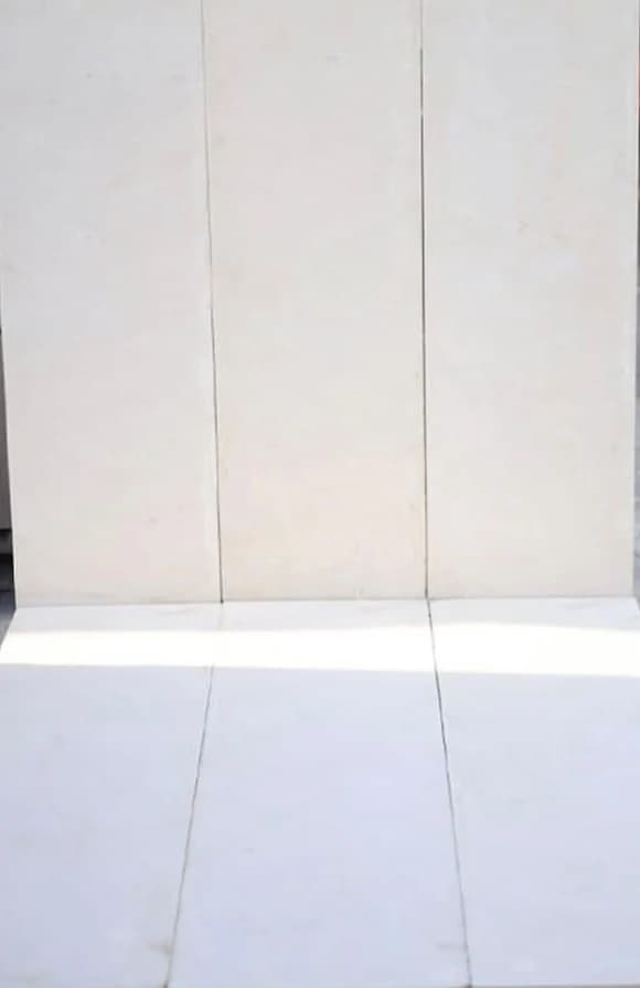 ألواح حجر سعودي بمقاس 125 × 40 سم